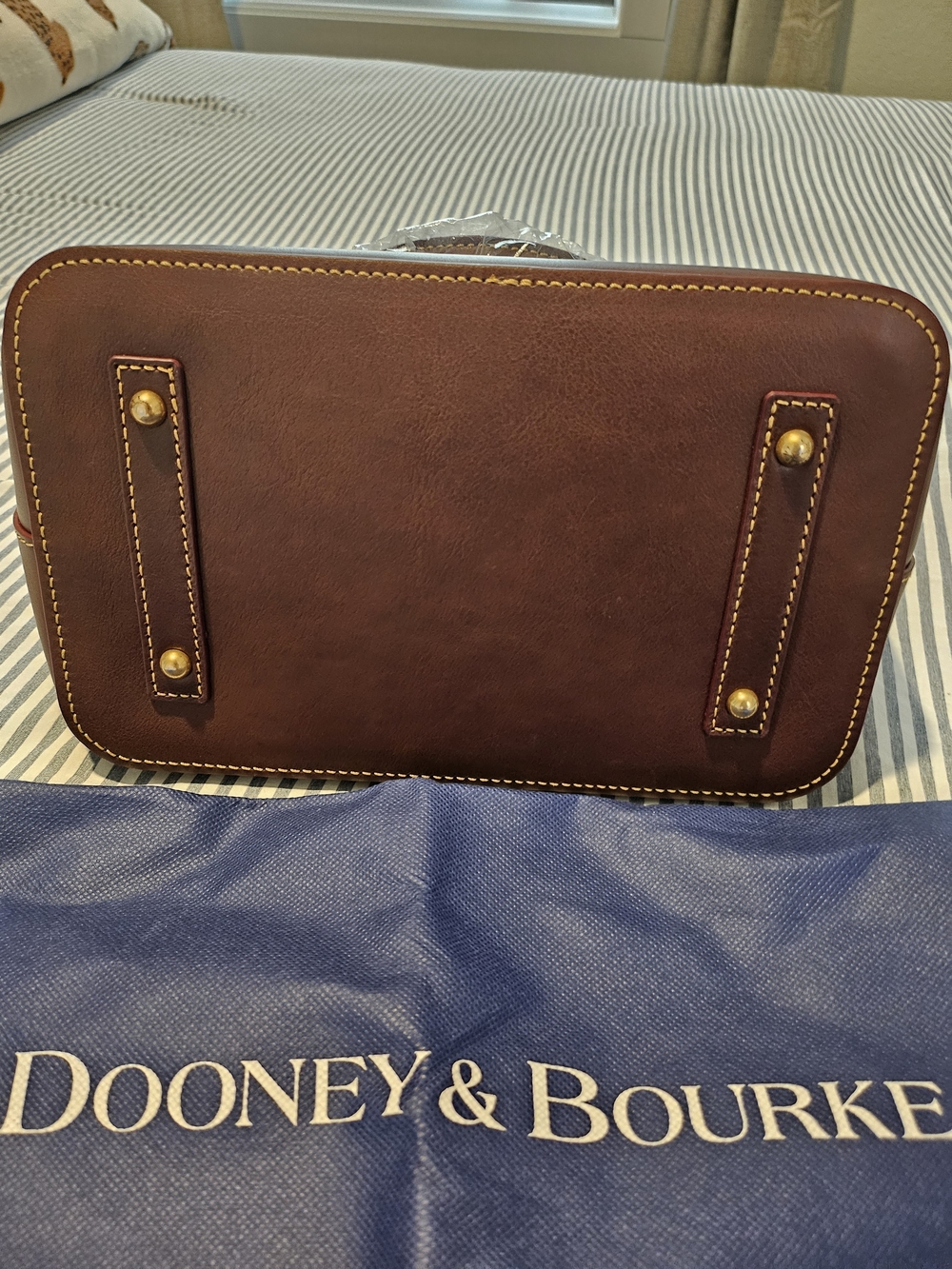 Dooney & Bourke Brown Leather Geena Satchel with Crossbody Strap NWT & Dust Bag - Picture 5 of 6